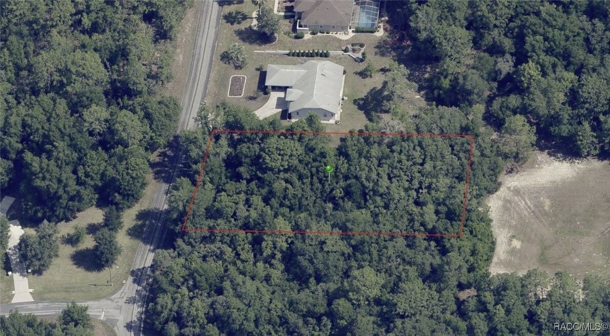 Property Photo:  1858 E Monopoly Loop  FL 34453 