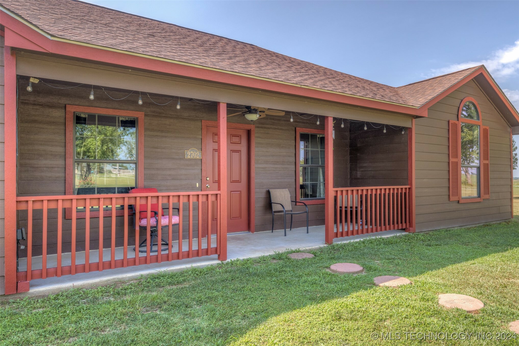 Property Photo:  2702 N 434 Road  OK 74361 