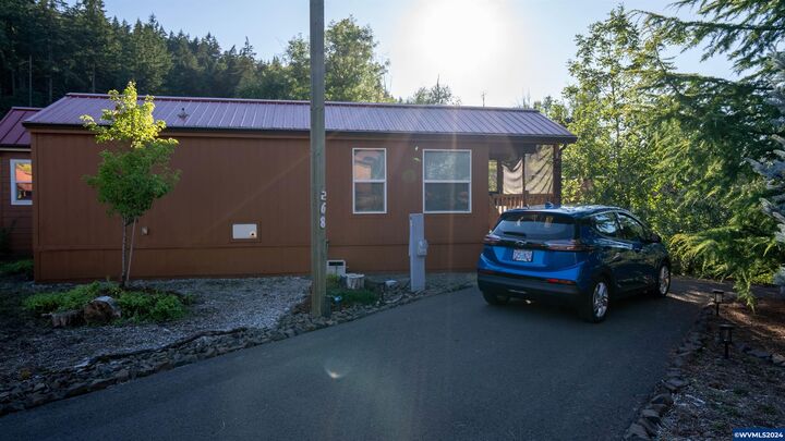 Property Photo: 8372 Enchanted (#268) Wy SE 268 OR 97392