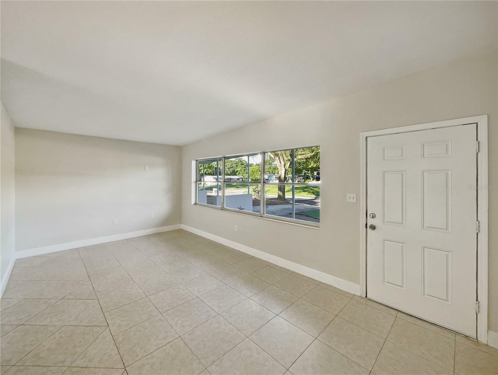 Property Photo:  1309 Atlantis Drive  FL 32703 