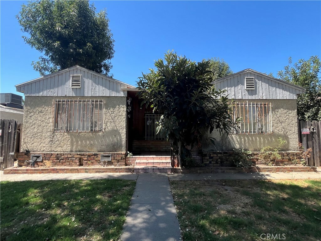 Property Photo:  6843 Delta  CA 90805 