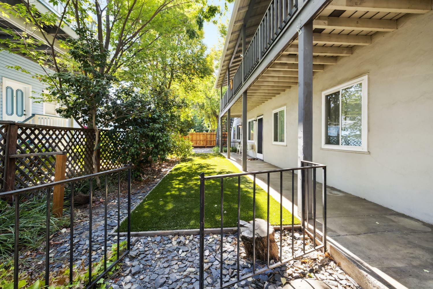 Property Photo:  1421 22nd Street  CA 95816 