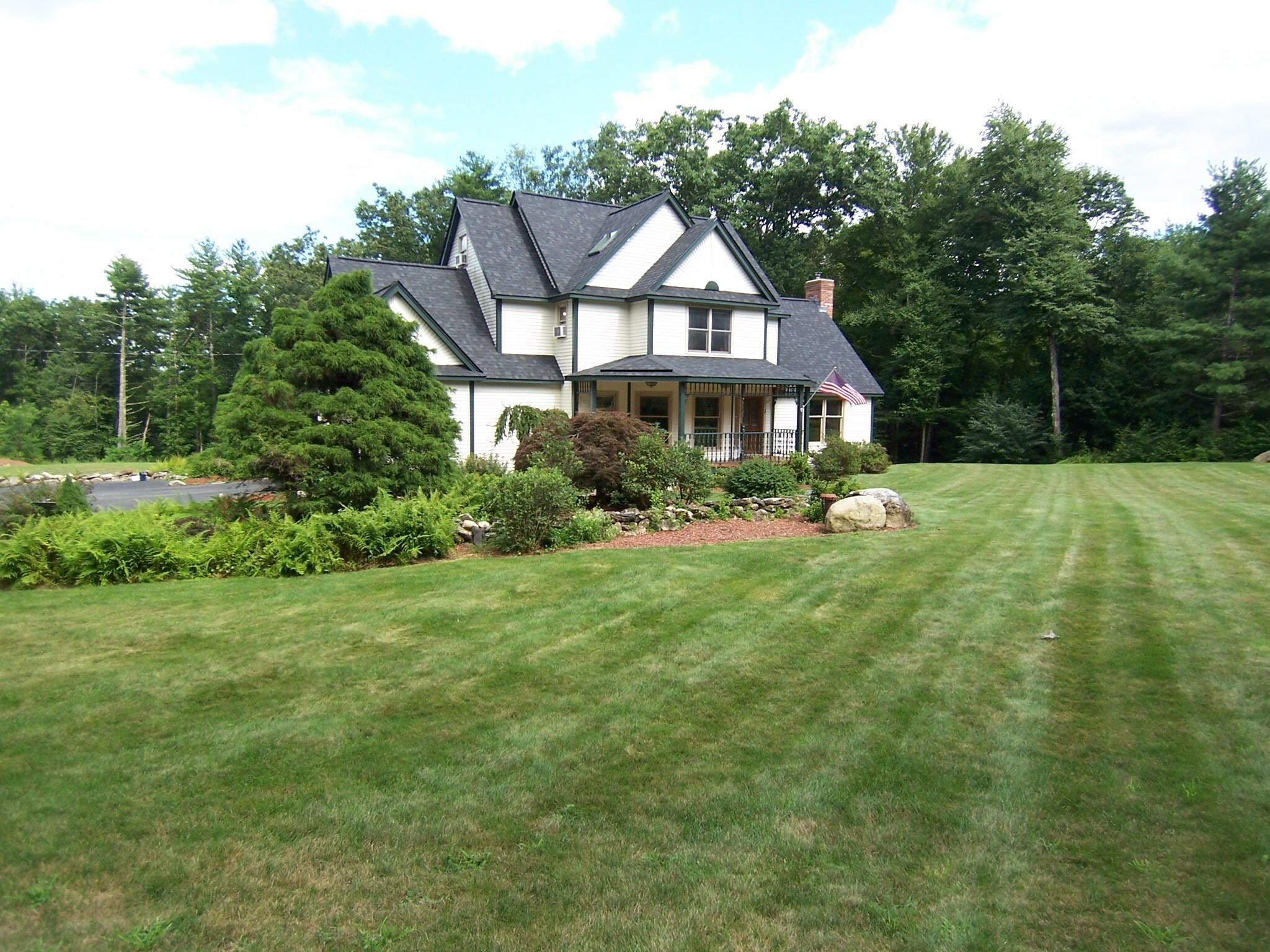 Property Photo:  1 Beaver Pond Drive  NH 03033 