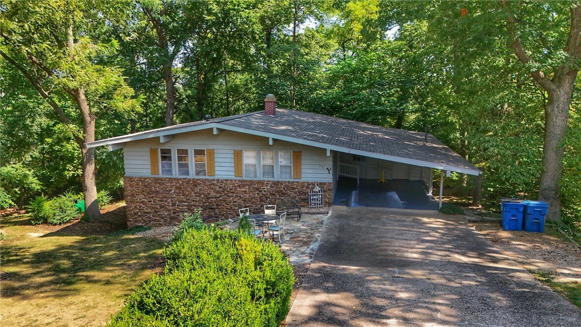 Property Photo:  2 Cooper Lane  AR 72715 