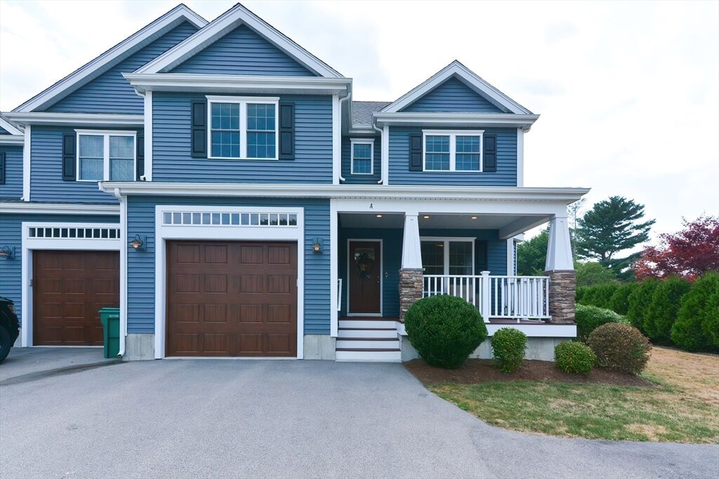Property Photo:  29 Webb Pl A  MA 02048 