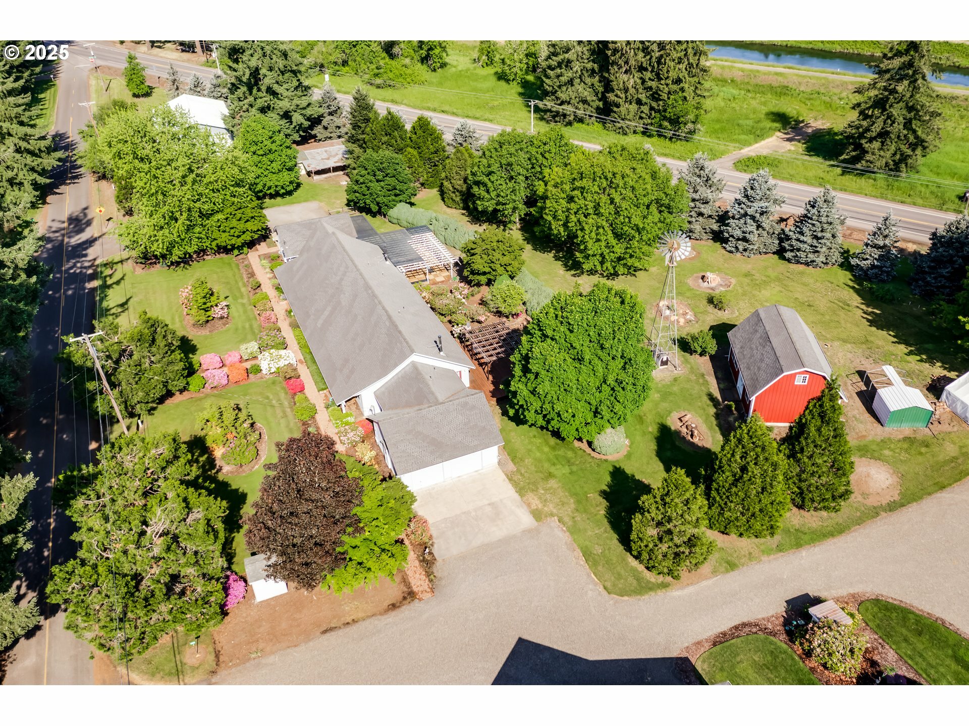 Property Photo:  39431 Walterville Ln  OR 97478 