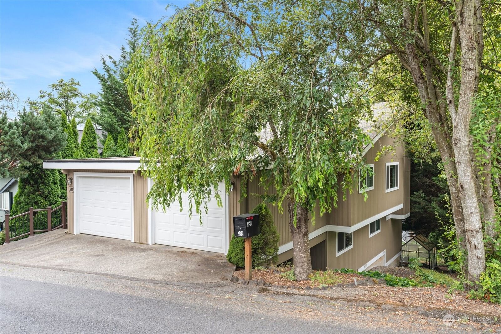 Property Photo: 359 SE Parkhill Dr WA 98532