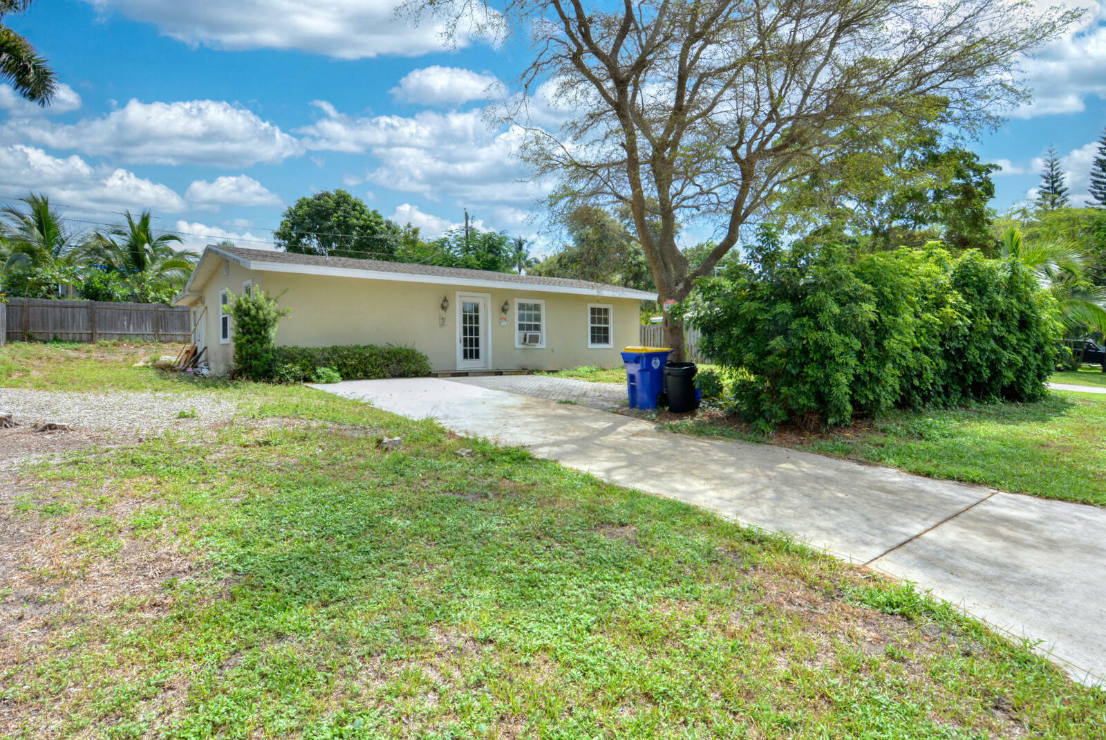 Property Photo:  4211 NE Cheri Drive  FL 34957 