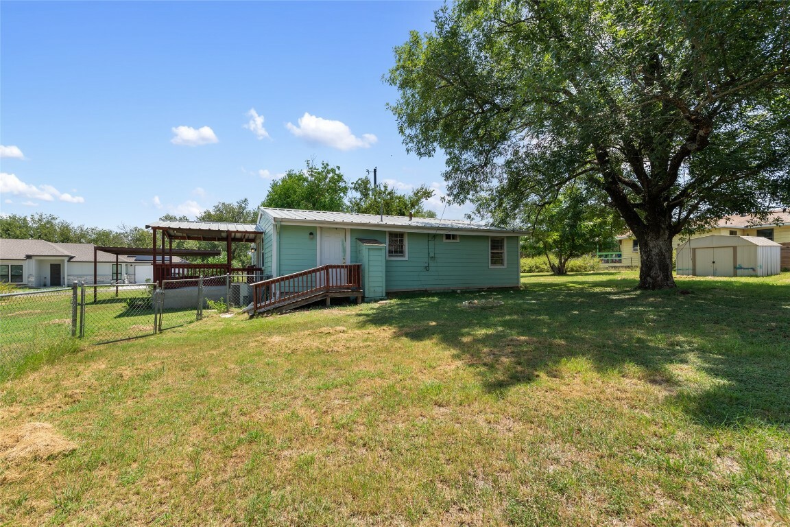 Property Photo:  870 Fir Lane  TX 78657 