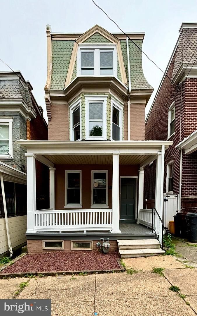Property Photo:  1332 W 6th Street  DE 19805 