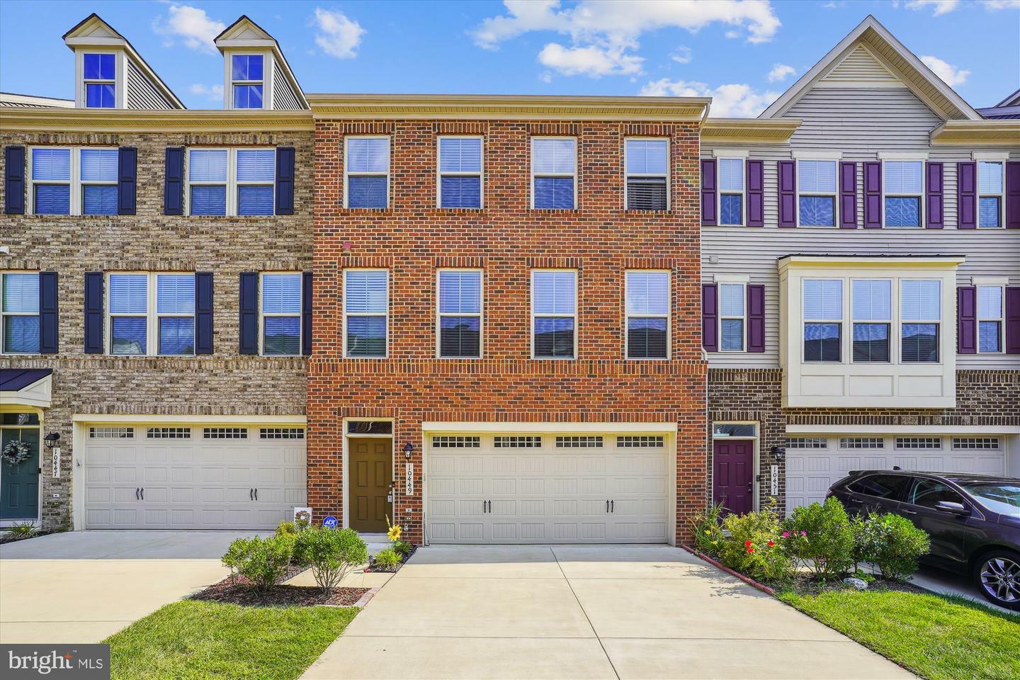 Property Photo:  10449 Steeplechase Run Lane  VA 20110 