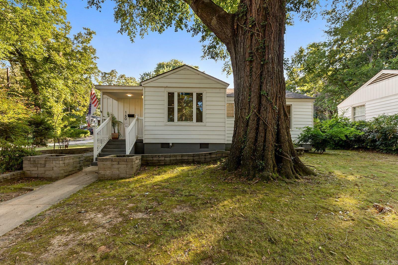 Property Photo:  160 Sheridan Road  AR 72116 