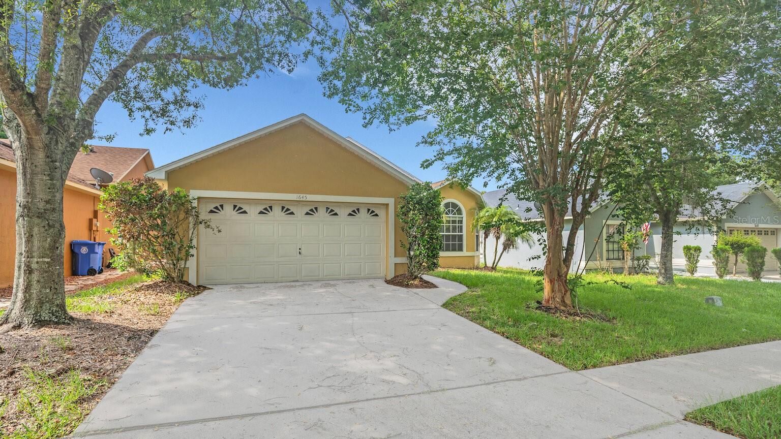 Property Photo:  1645 Riveredge Road  FL 32766 