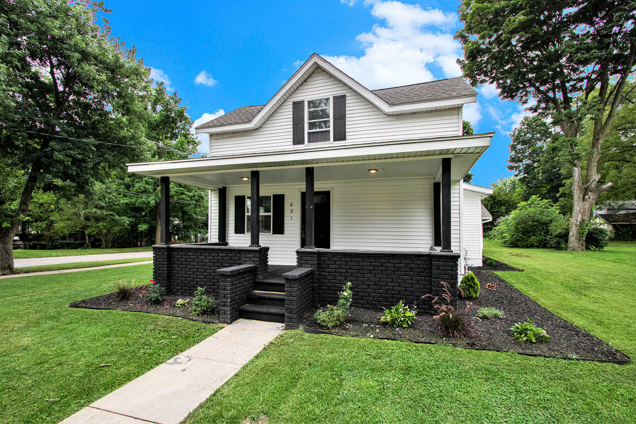 Property Photo:  601 Orchard Street  MI 49047 