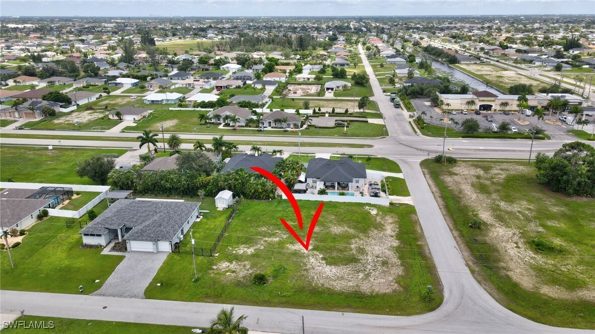 Property Photo:  3121 SW 16th Place  FL 33914 