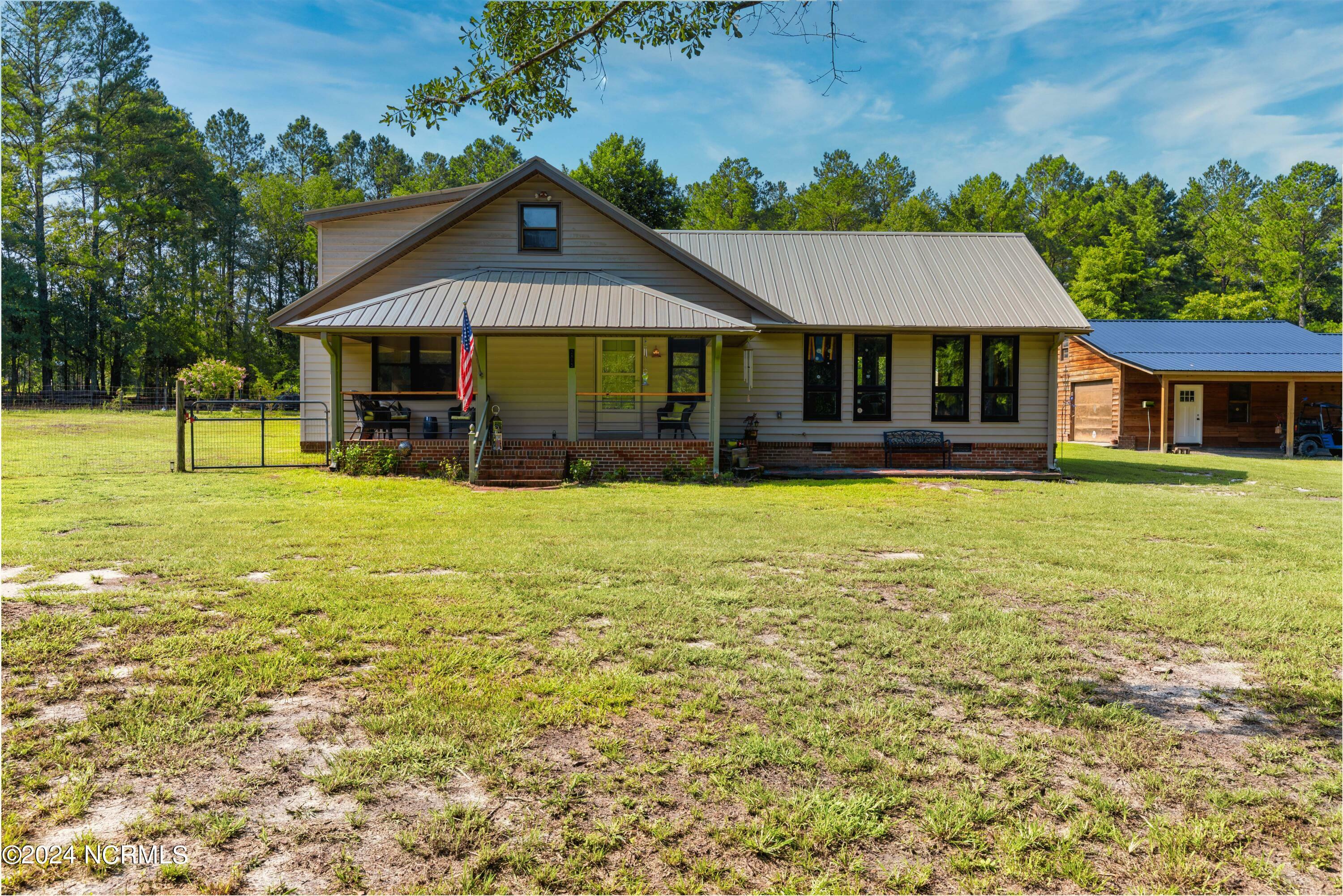 Property Photo:  2815 McFarland Blue Road  NC 28376 