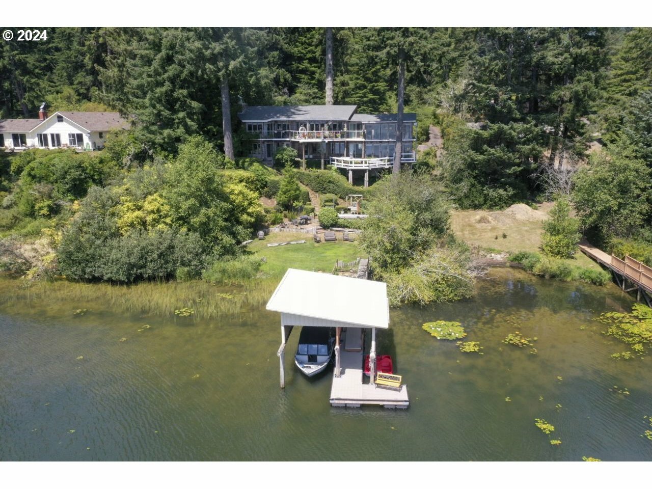 Property Photo:  83569 Clear Lake Rd  OR 97439 