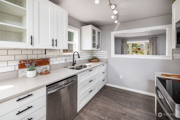 Property Photo:  9238 Evanston Avenue N  WA 98103 