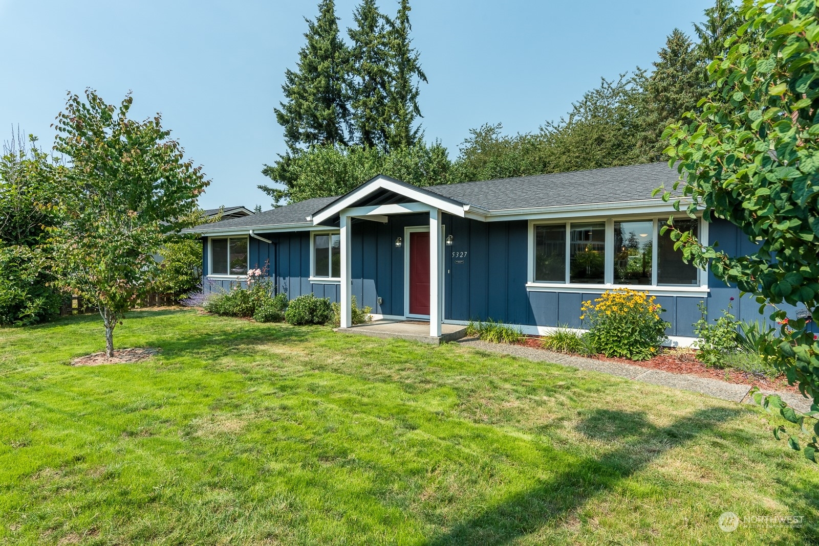 Property Photo:  5327 91st Street NE  WA 98270 