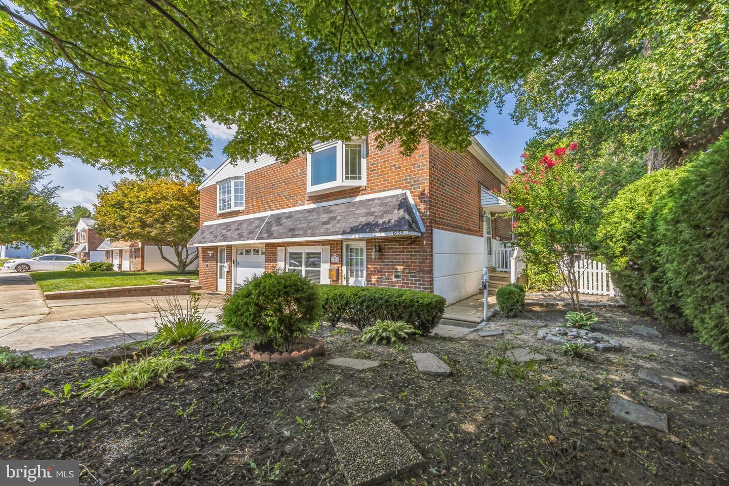 Property Photo:  1235 Herschel Road  PA 19116 