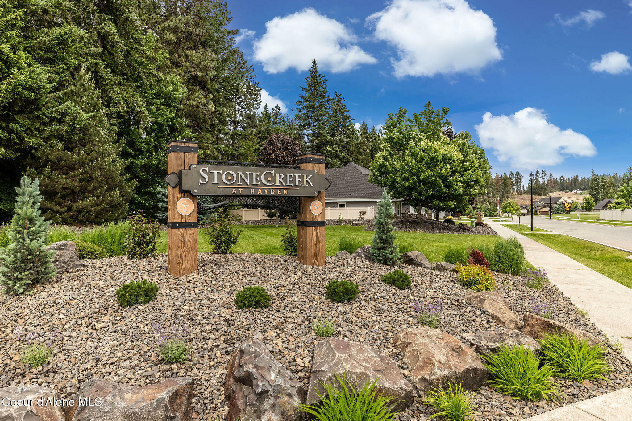 Property Photo: 1189 E Sleeping Deer Ave ID 83835