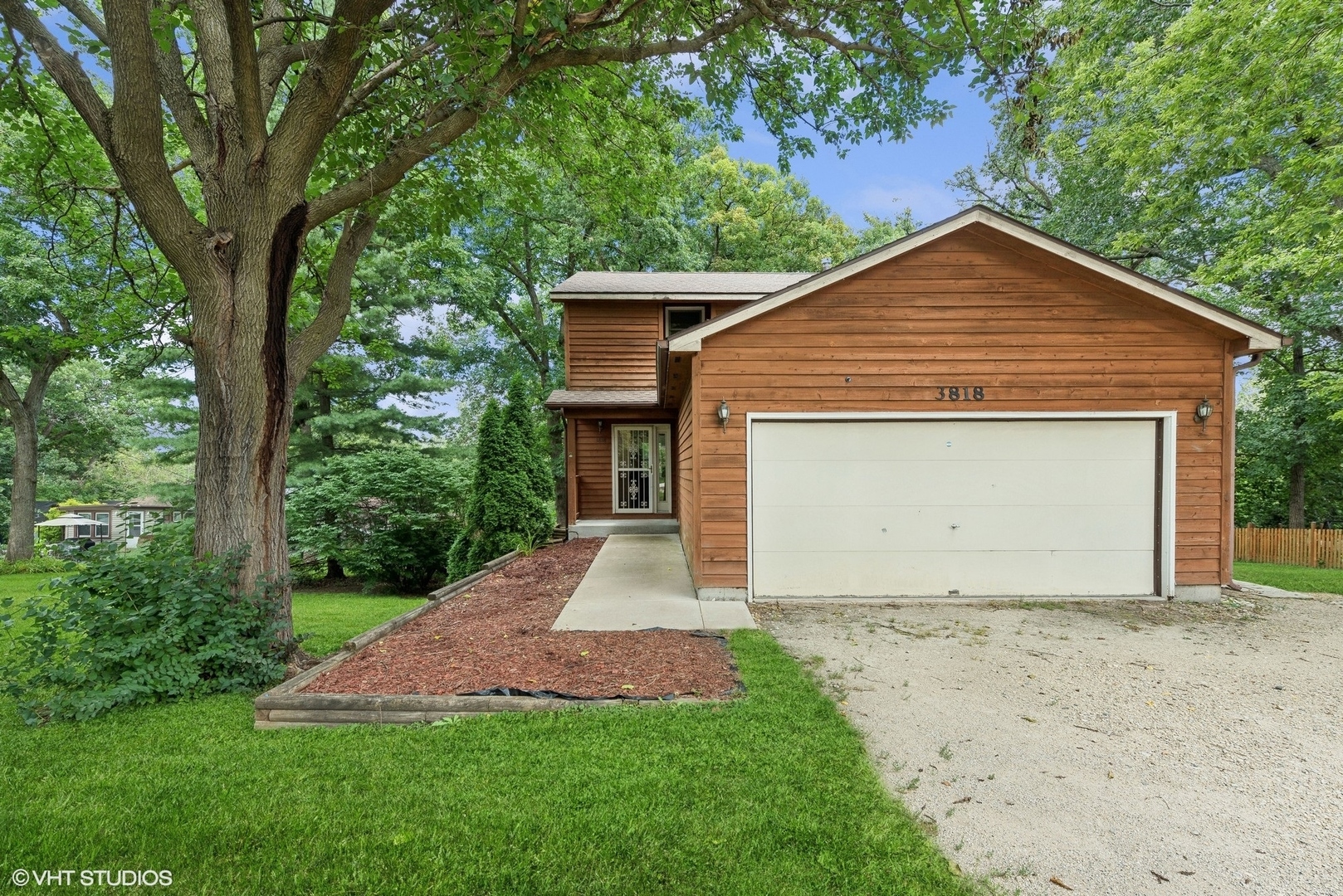 Property Photo:  3818 Burton Trail  IL 60014 