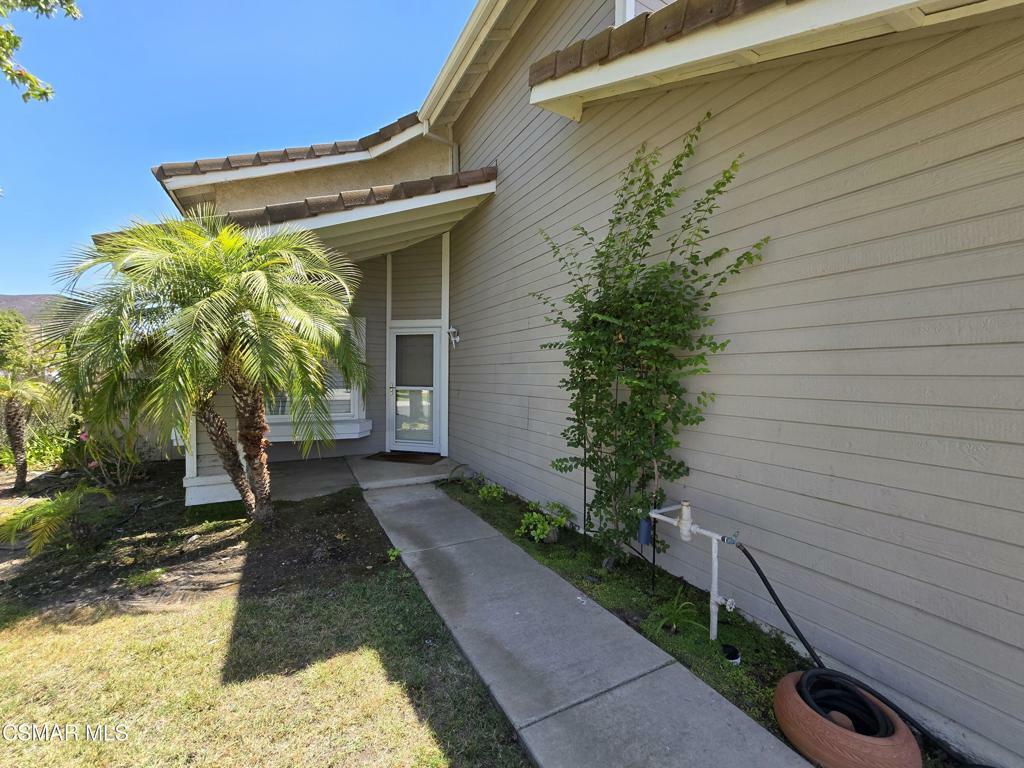 Property Photo:  208 Calle Tamega  CA 93012 