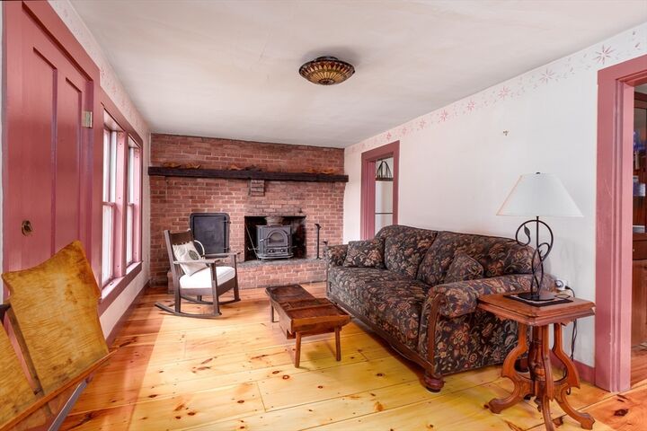 Property Photo:  429 South St  MA 01746 