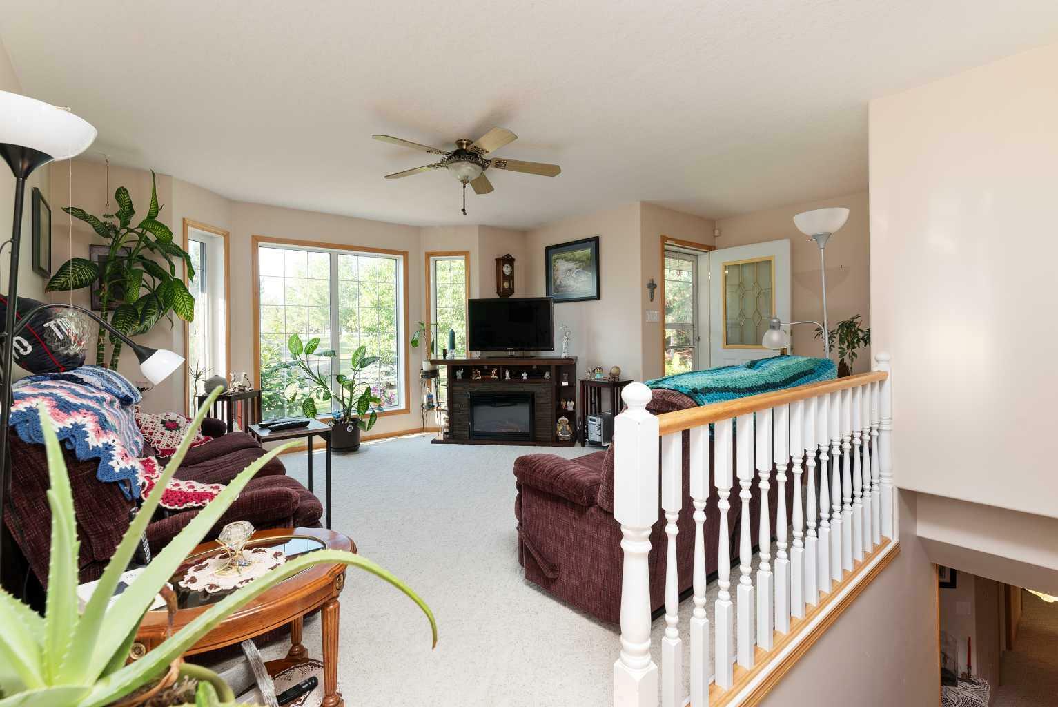 Property Photo:  493084 Range Road 25  AB T9V 0X9 