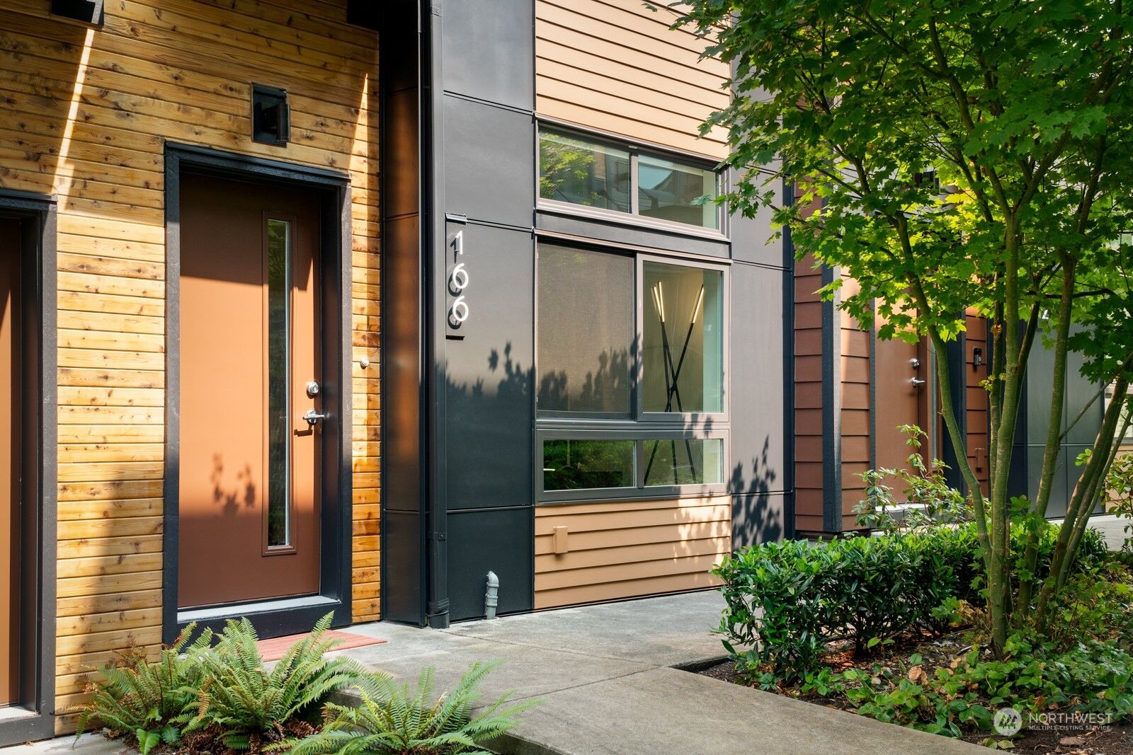 Property Photo: 166 Sky Ridge Walk NW WA 98027