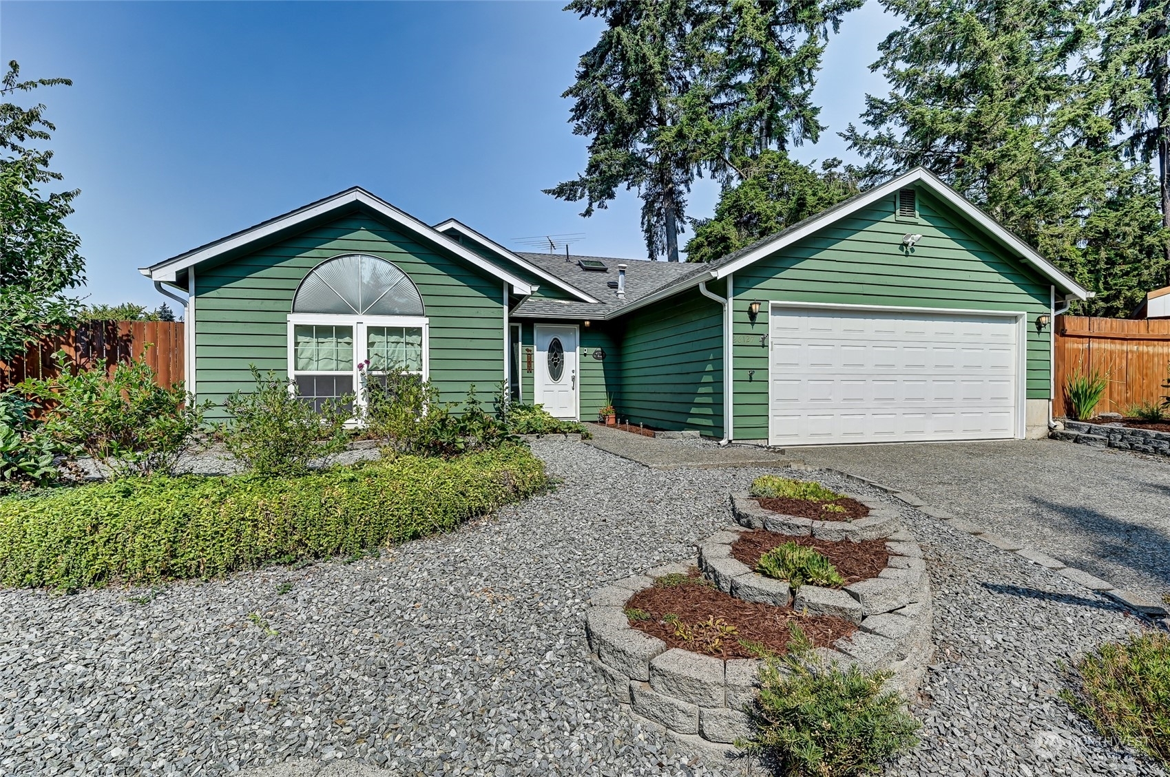 Property Photo:  26127 184th Court SE  WA 98042 