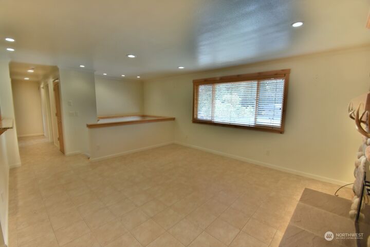 Property Photo:  21121 95th Avenue SE  WA 98296 