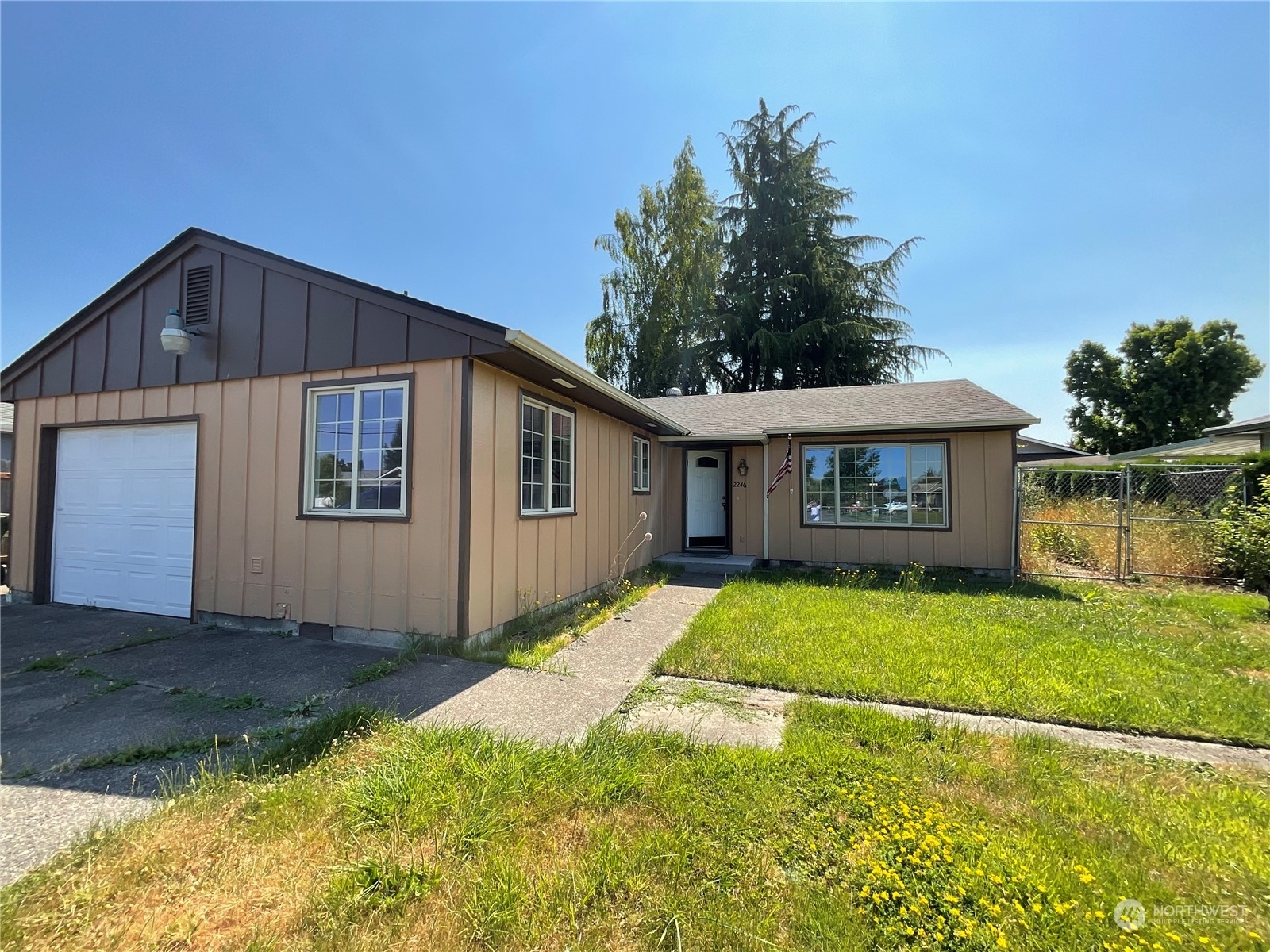 Property Photo:  2246 34th Avenue  WA 98632 