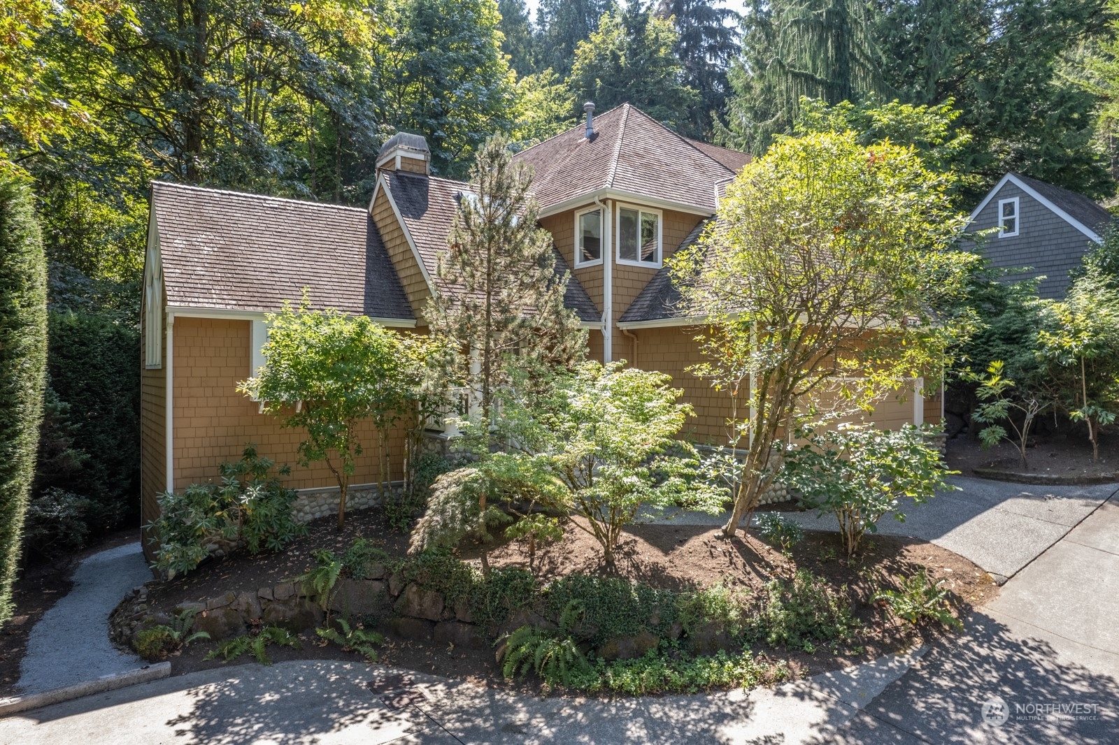 Property Photo:  4233 NE 92nd Street  WA 98115 