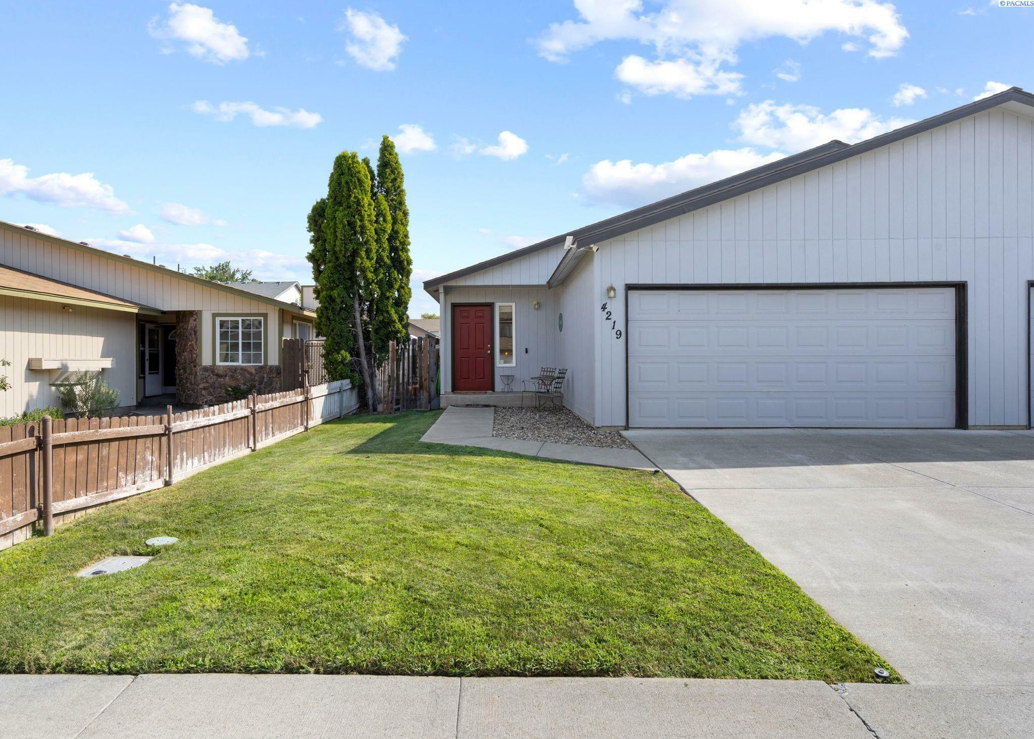 Property Photo:  4219 W Klamath Ave  WA 99336 