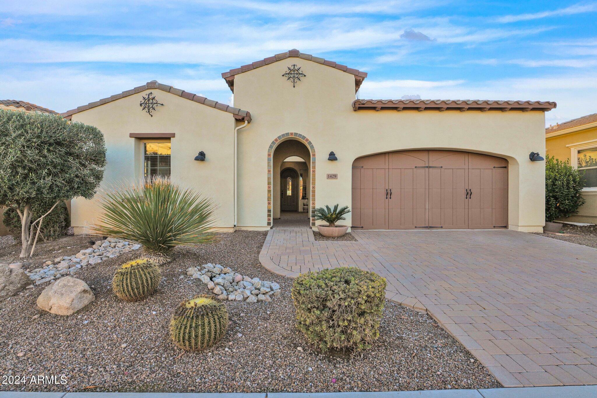 Property Photo:  1429 E Sweet Citrus Drive  AZ 85140 