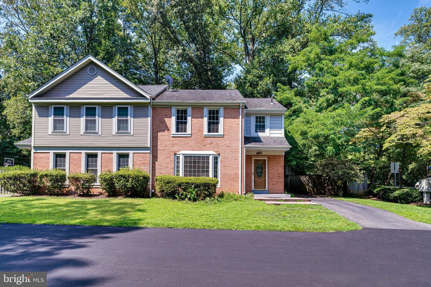 Property Photo:  9995 Hemlock Woods Lane  VA 22015 