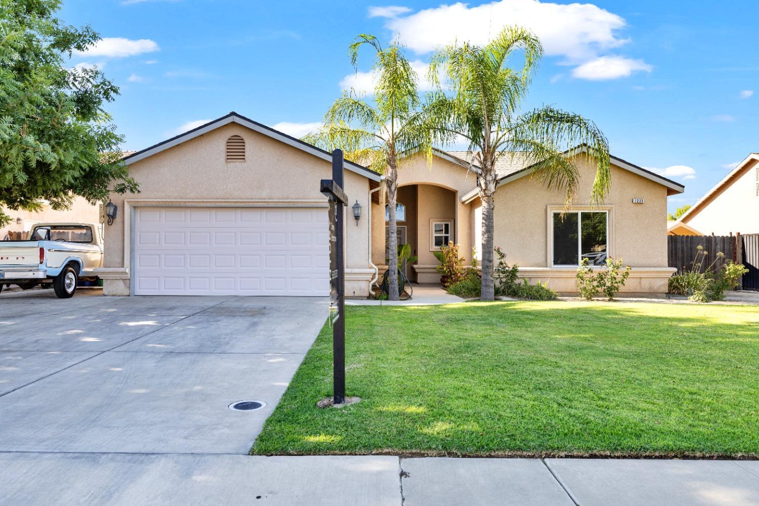 Property Photo:  1223 Tammy Street  CA 93662 