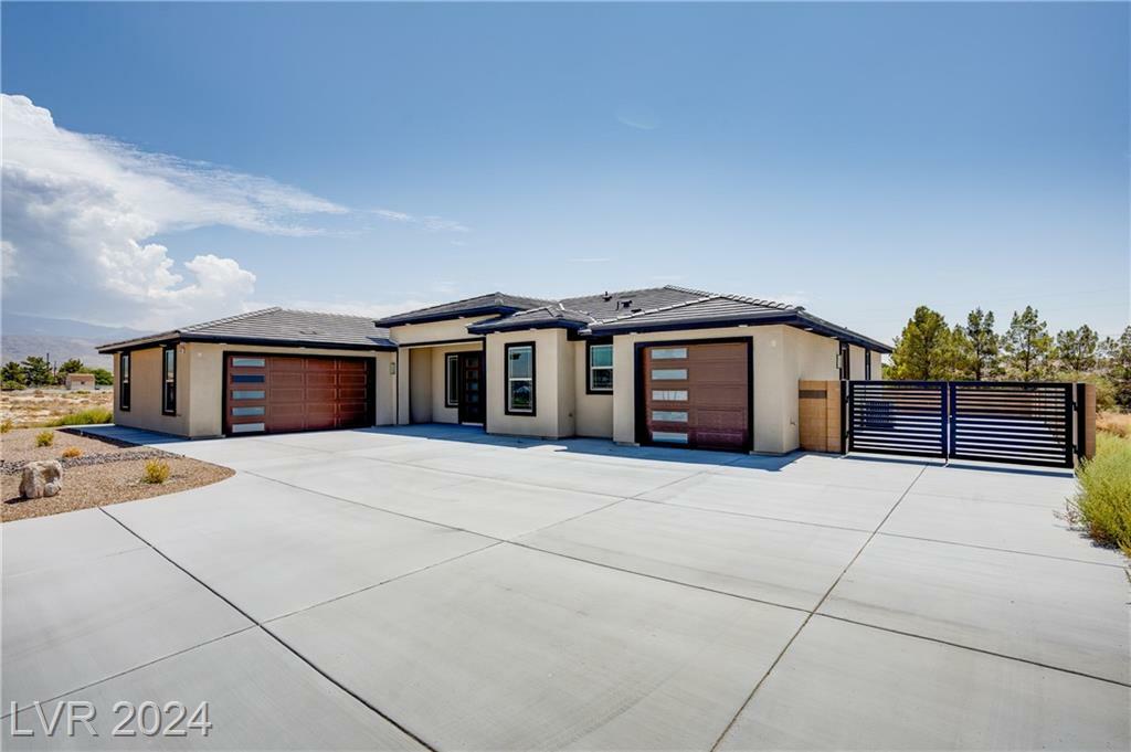 Property Photo:  1661 East Laguna Street  NV 89048 