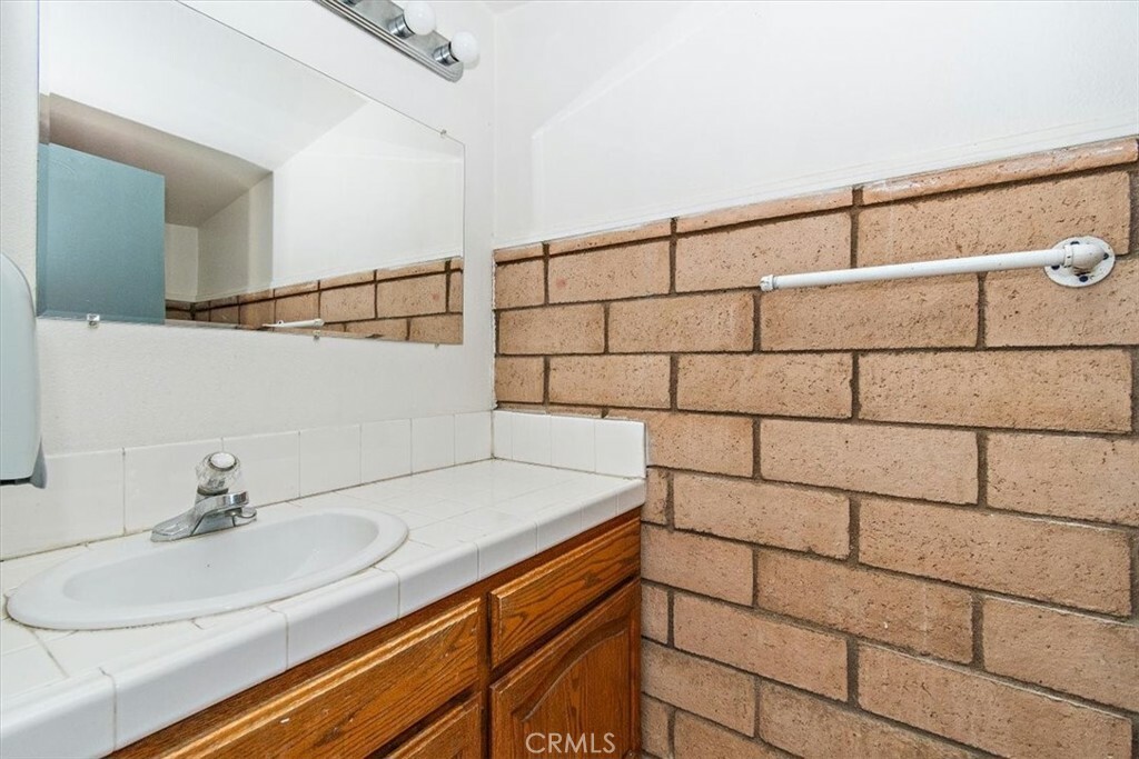 Property Photo:  3003 Central Avenue  CA 92506 