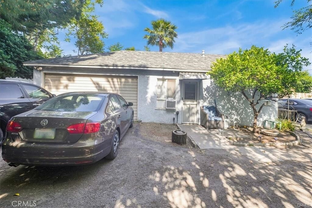 Property Photo:  2005 Peyton Avenue  CA 91504 