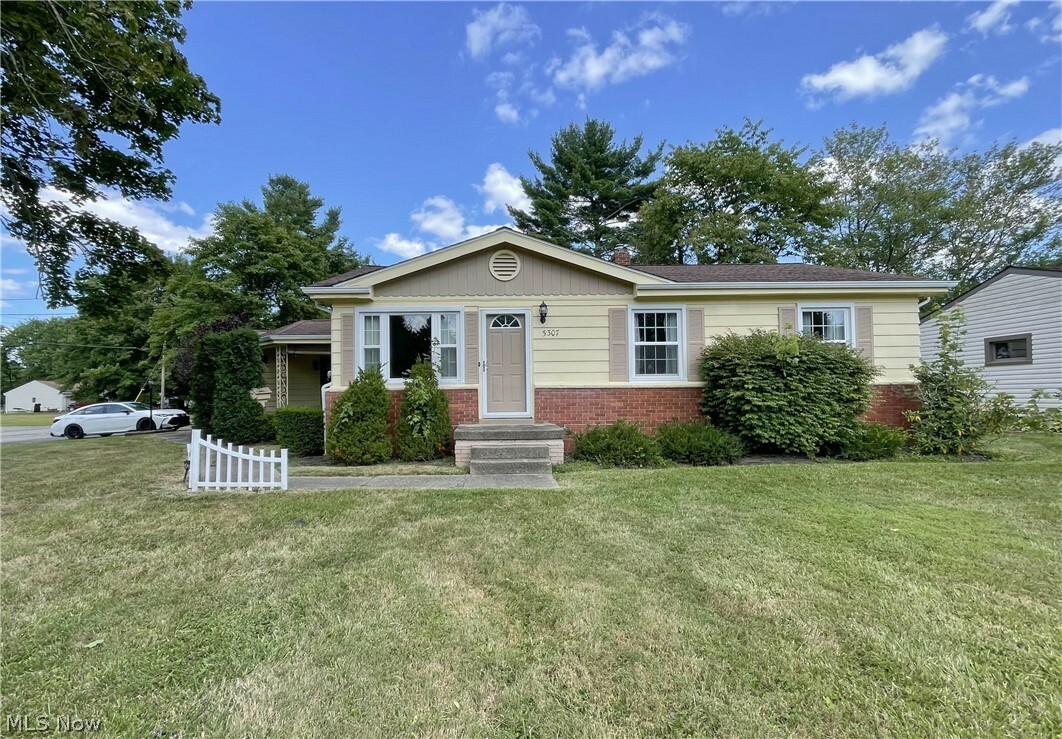 Property Photo:  5307 Sheridan Road  OH 44514 