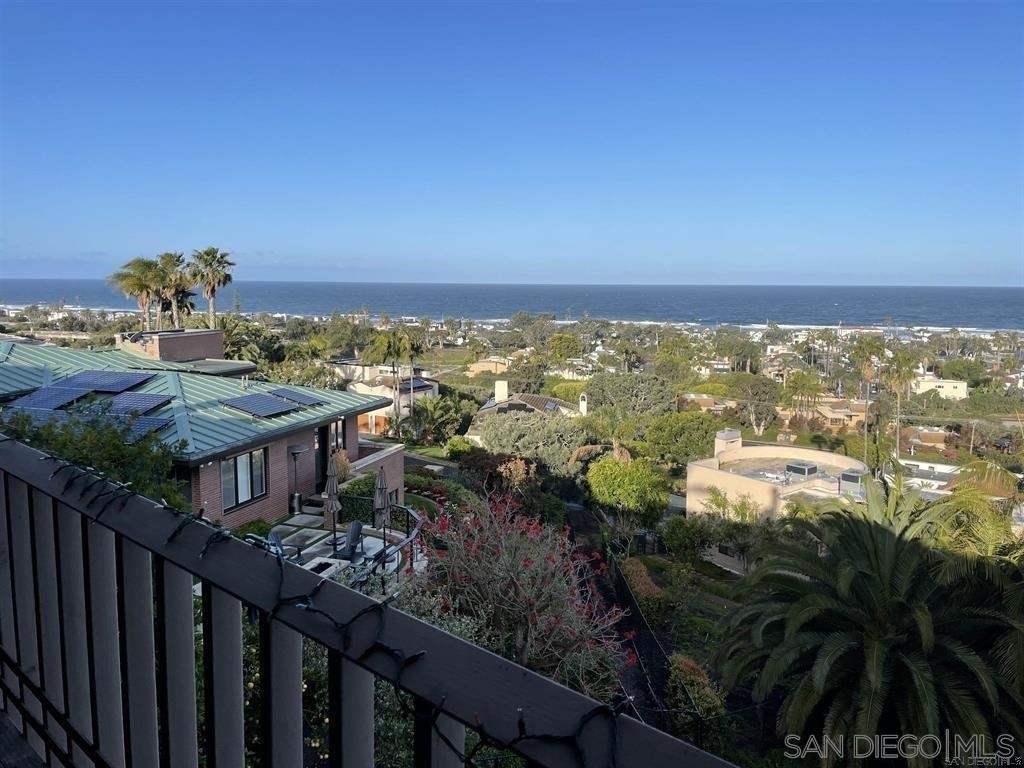 Property Photo:  2150 Balboa Ave. Guesthouse  CA 92014 