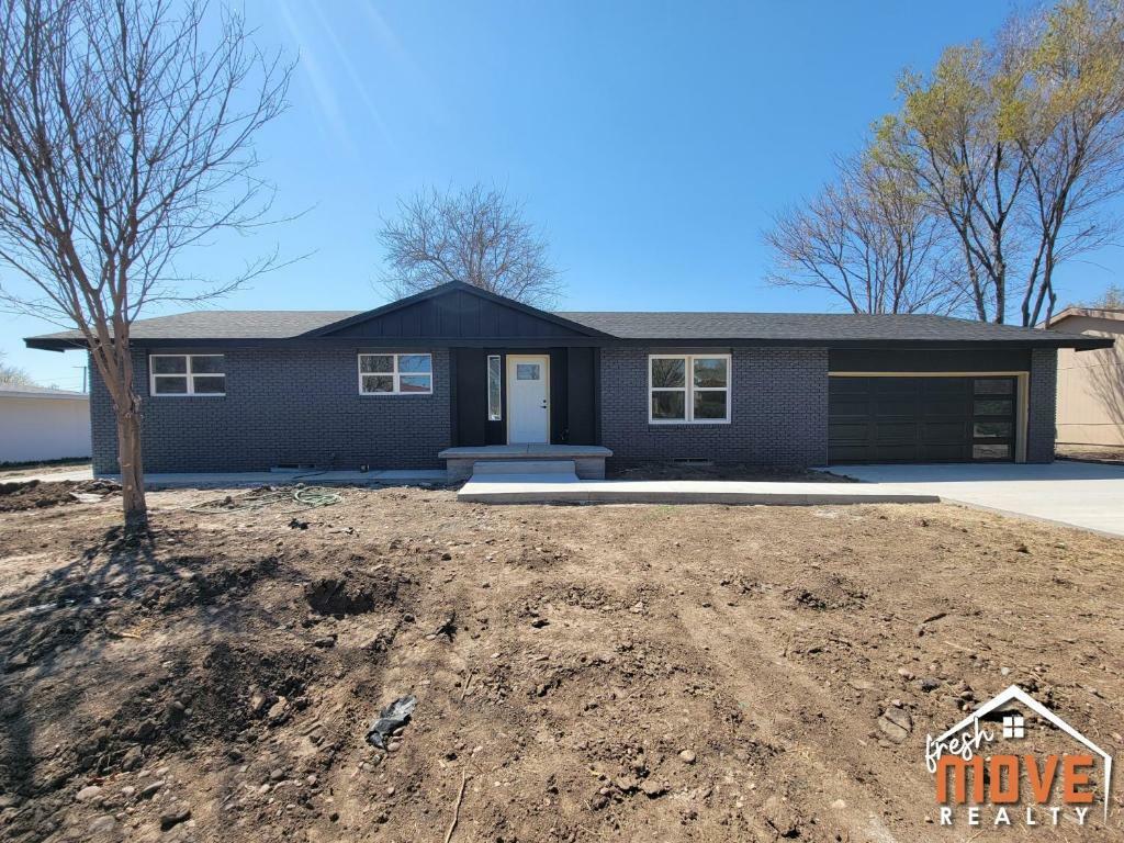 Property Photo:  624 Briar Hill  KS 67846 