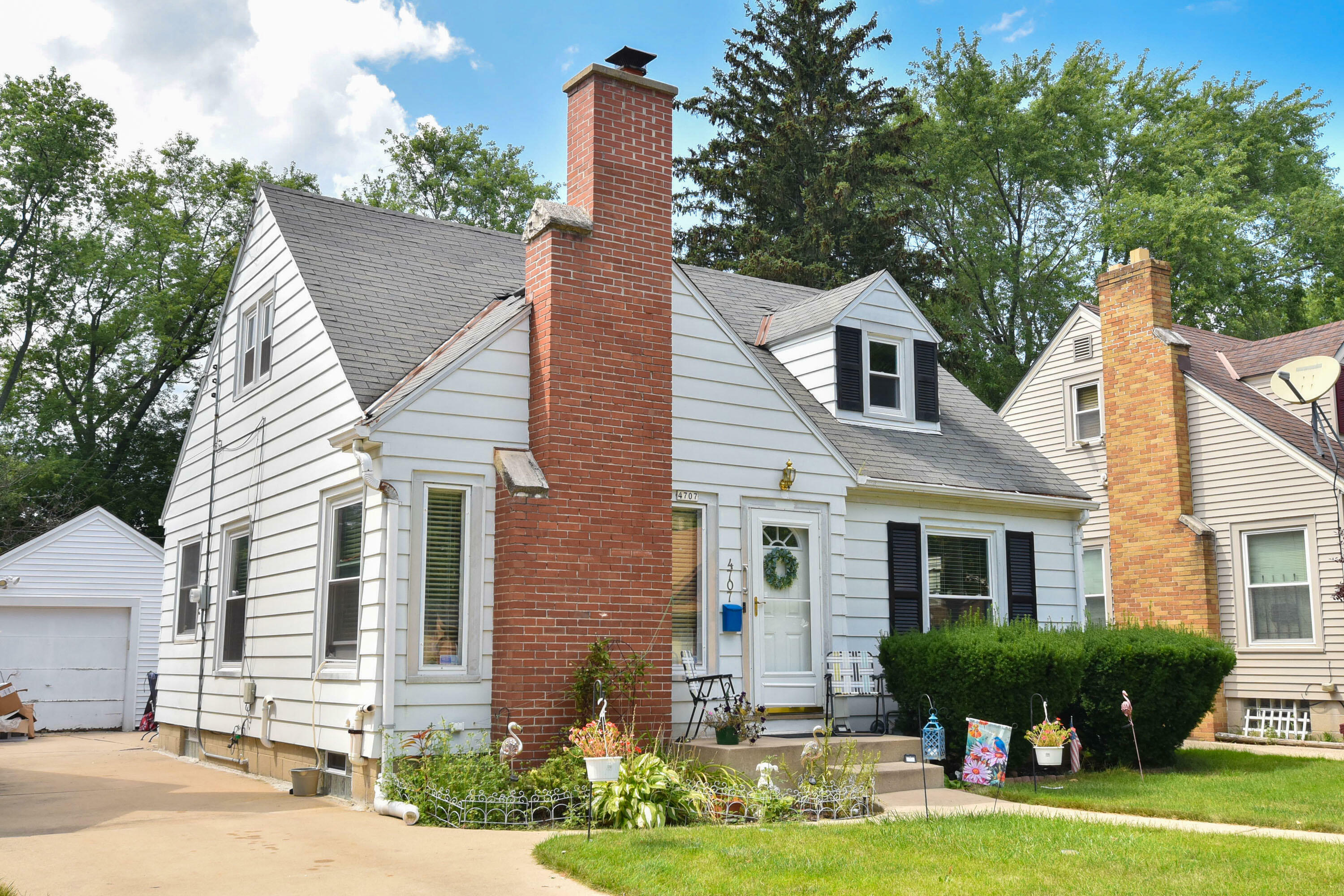 Property Photo:  4707 N 57th St  WI 53218 