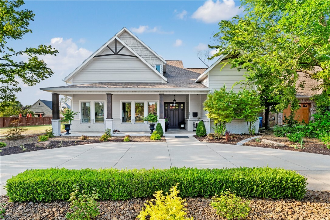 Property Photo: 412 NW 3rd Street AR 72712