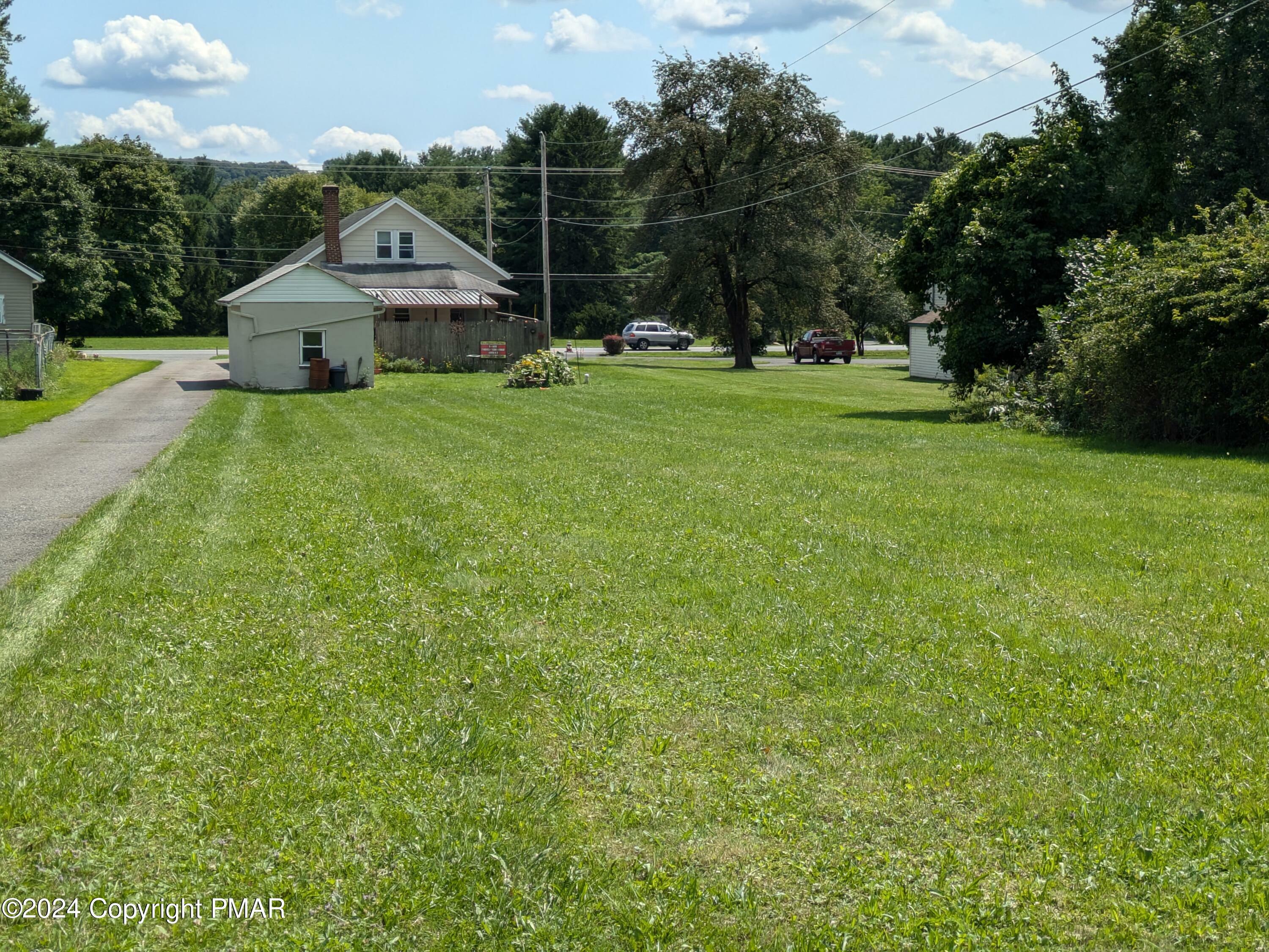 Property Photo:  1079&Amp1083 Interchange Rd  PA 18331 