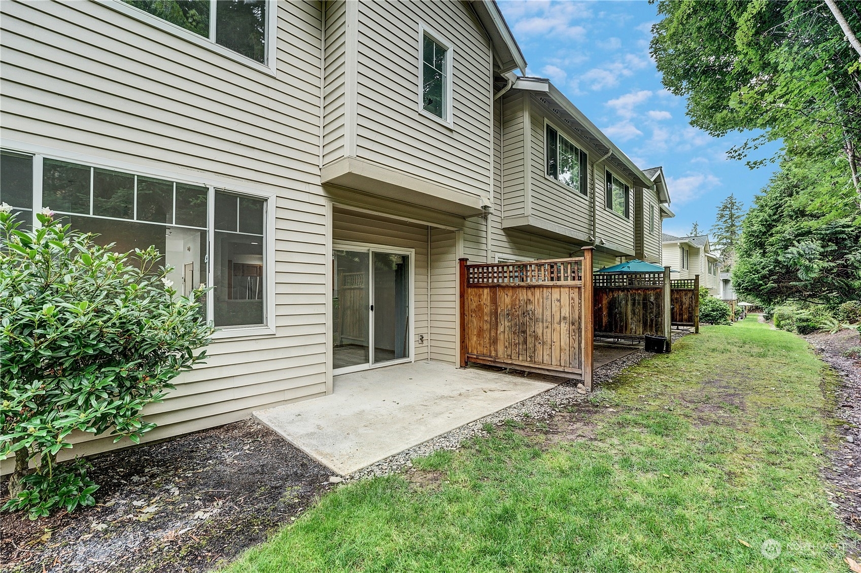 Property Photo:  4702 Mill Pond Drive SE 1101  WA 98092 