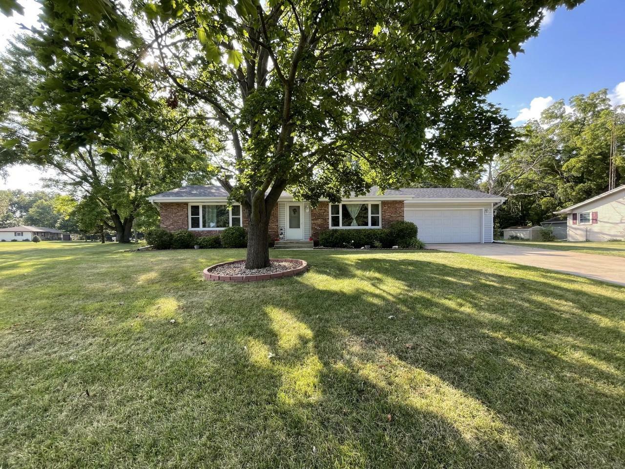 Property Photo:  2206 Winchester Drive  WI 53511 