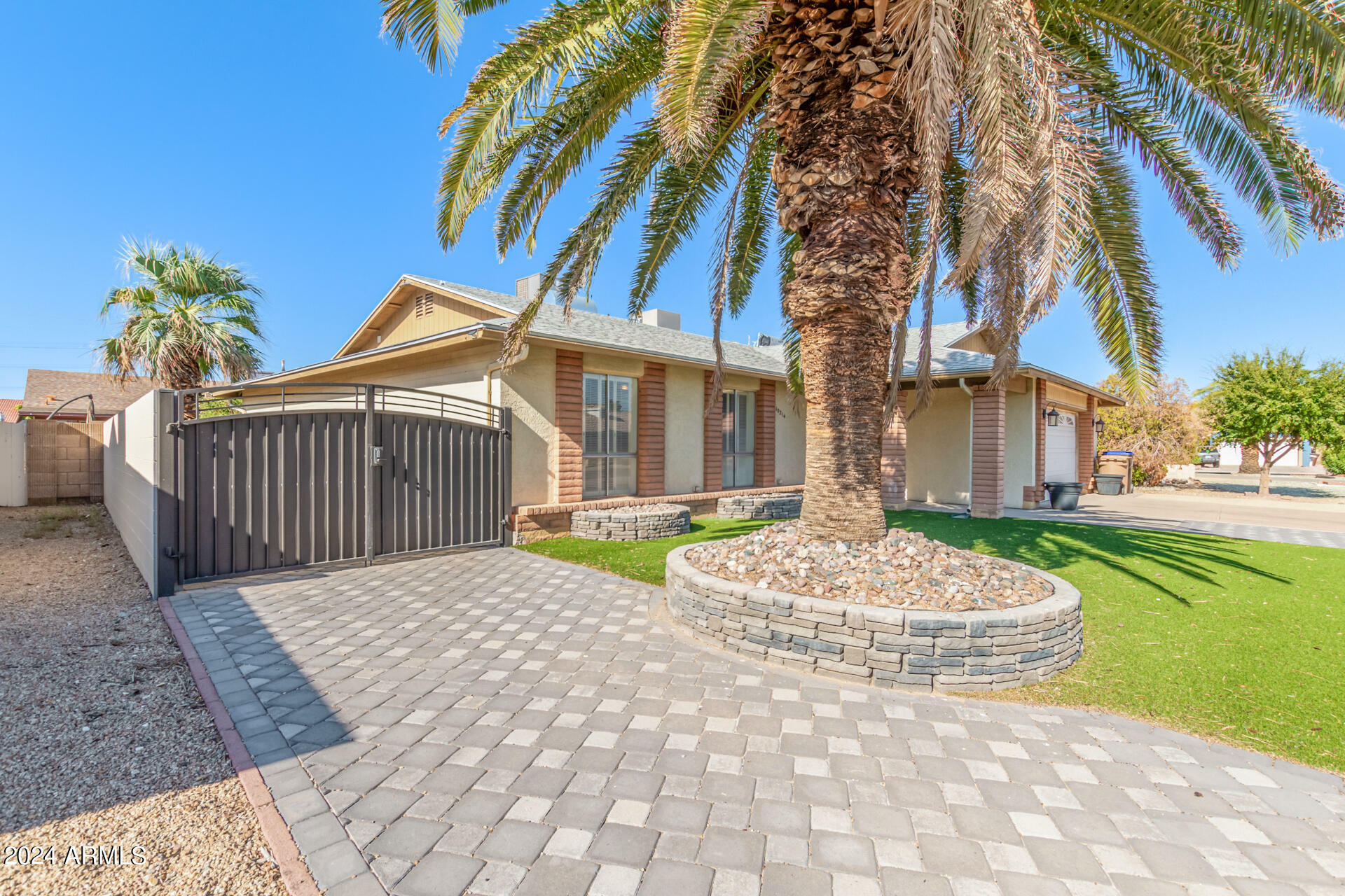 Property Photo:  10314 W Royal Palm Road  AZ 85345 